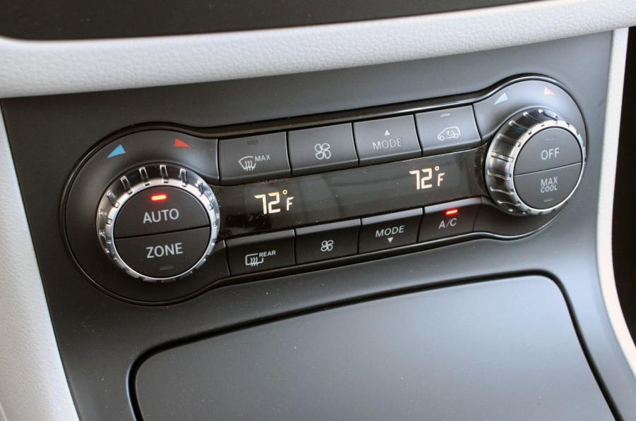  Mercedes-Benz B-Class Electric Drive 2014 года  (US) (фото 30 из 59)